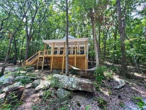 The Otter Box Cabin - 92 Acres Beside DeSoto State Park Haus in Fort Payne