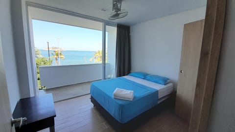 Bed, Natural landscape, Photo of the whole room, Bedroom, Sea view, towels