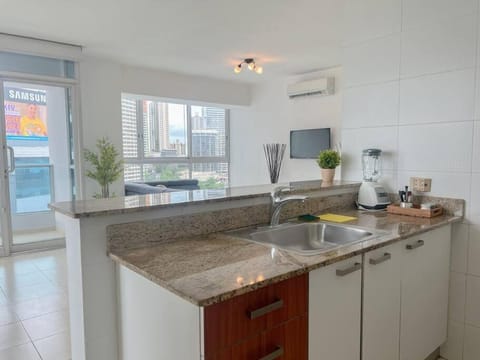 Apartment with Ocean&City views Avenida Balboa Condo in Panama City, Panama