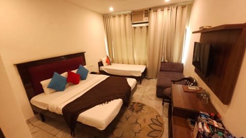 Hotel Multitech Premium Hotel in Chandigarh