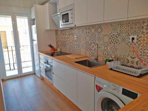 Kitchen or kitchenette, minibar, pet friendly, stove, toaster, washing machine