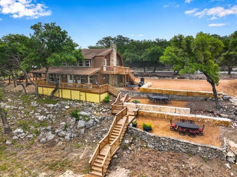 Millie's Lakefront Lodge House in Canyon Lake