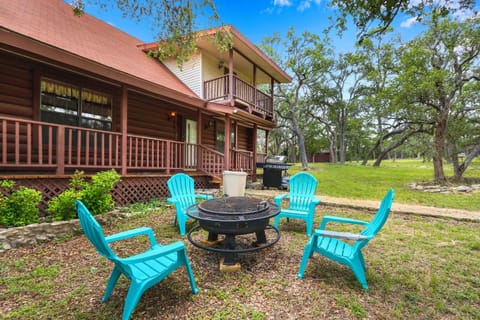 Rocky Mountain House in Canyon Lake