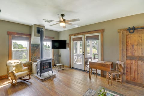 Remodeled Kalispell Farmhouse with Mountain Views House in Kalispell
