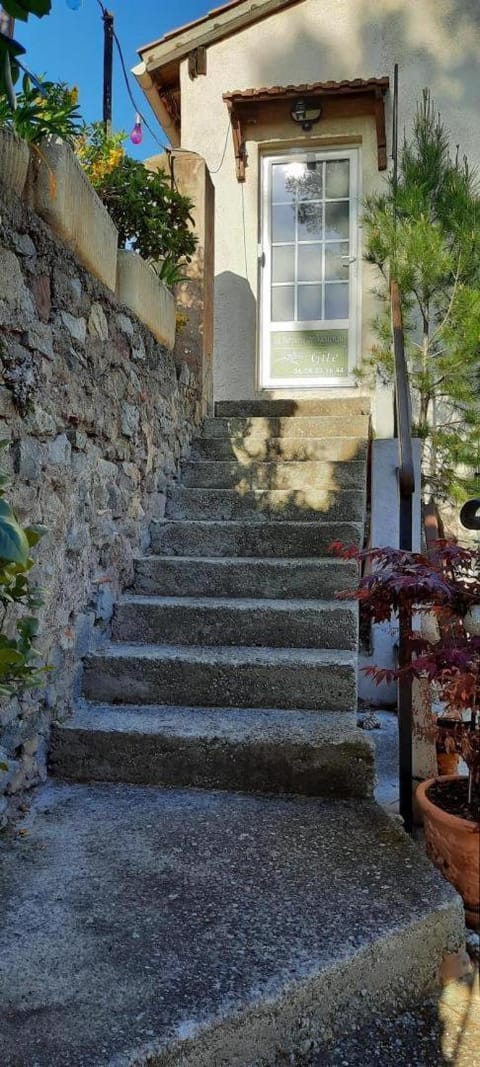 La bergerie de vaulongue House in Saint-Raphael