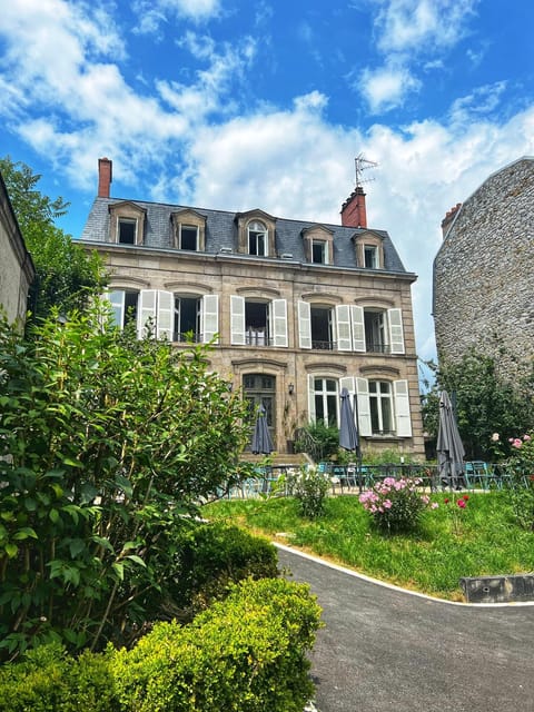 Property building, Garden, Garden view