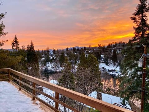 Beautiful Lake View House for rent! House in Lake Arrowhead