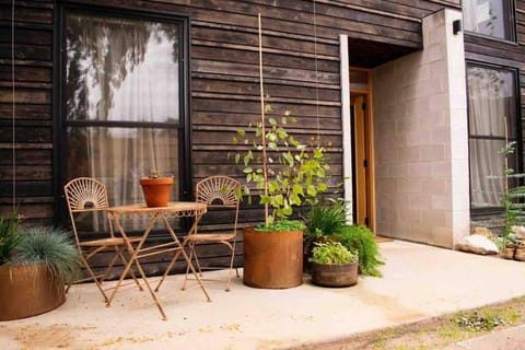 The Glasshouse on Silver Creek House in Beechworth