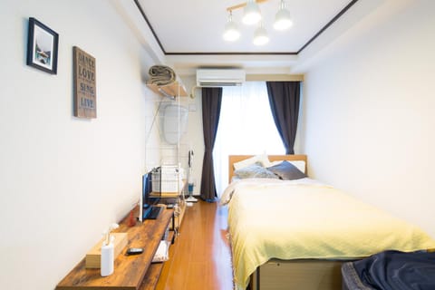 Bed, TV and multimedia, Bedroom, air conditioner