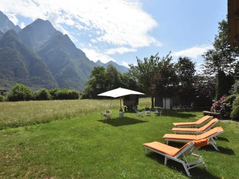 Garden view, Mountain view