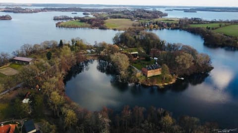 Gutshaus - Gut Wittmoldt Bed and Breakfast in Plön