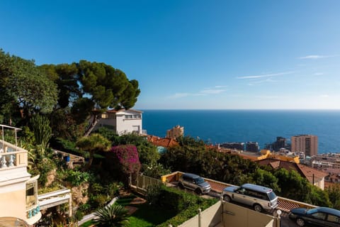 Nearby landmark, Day, City view, Sea view
