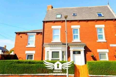 Angel Apartments 1-5 year+ long corporate let available 5 bed house Villa in Hartlepool