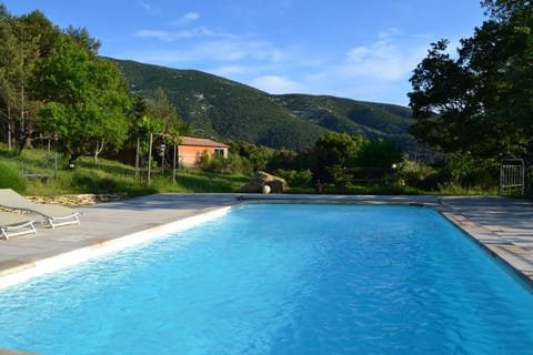 Mountain view, Swimming pool