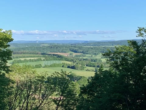 Nearby landmark, Natural landscape, Mountain view