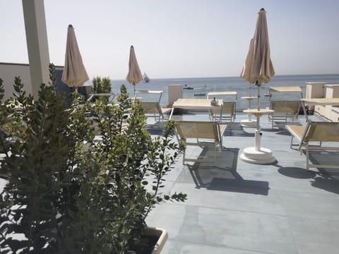 Patio, Natural landscape, View (from property/room), Balcony/Terrace, Balcony/Terrace, Sea view, sunbed