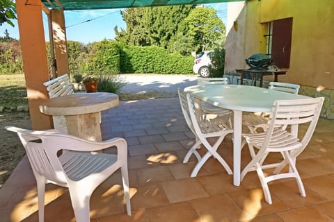 Mas Dante House in Cassis