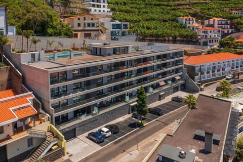 OurMadeira - Bayside Apartment Condo in Câmara De Lobos