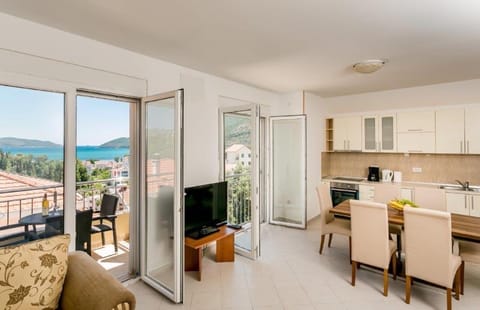 Apartments Lille Condo in Dubrovnik-Neretva County