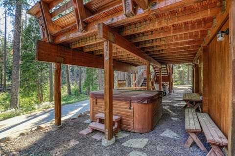 3BR Tahoe Cabin in the Trees with Hot Tub House in Dollar Point