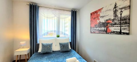 Apartment BLUE PEARL 2 rooms Down Town 4 persons balcony free parking Apartment in Krakow