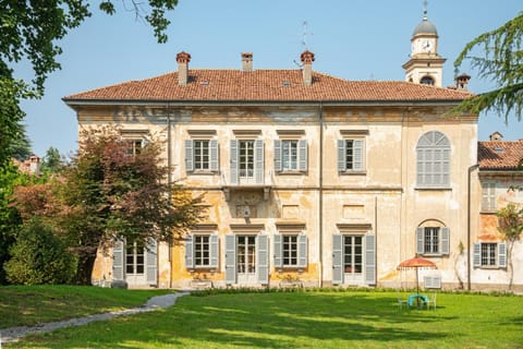 Property building, Garden view