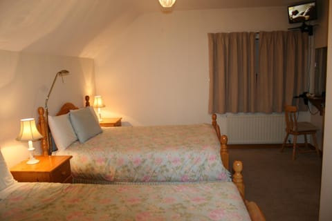 Valley Lodge Room Only Guest House Chambre d’hôte in County Mayo