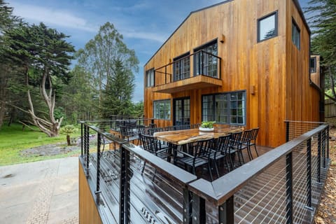 Secluded Forest Oasis - Your Ultimate Retreat Awaits! Casa in Moss Beach