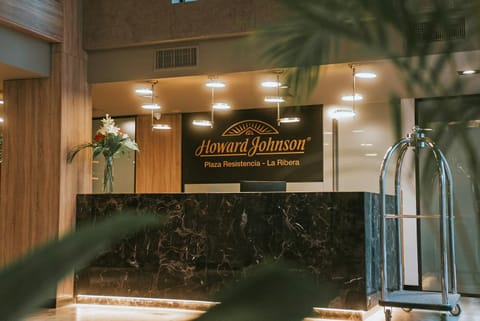 Howard Johnson Plaza La Ribera Hotel in Resistencia