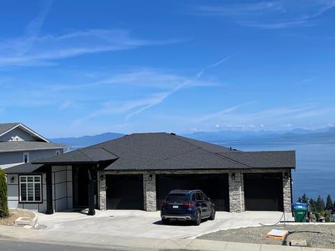 Auspicious Sea View House Vacation rental in Nanaimo