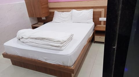 Hotel Shree Krishna Hotel in Ahmedabad