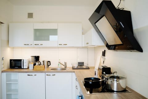 Coffee/tea facilities, Kitchen or kitchenette, dishwasher, minibar, pet friendly, stove, toaster