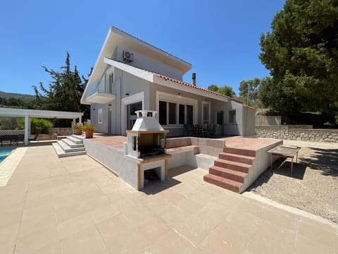 BBQ facilities, Balcony/Terrace