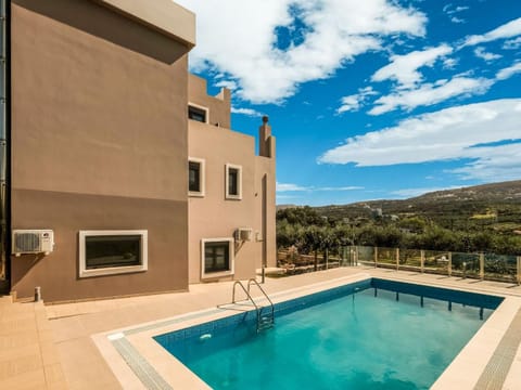 Lovely villa in Adelianos Kampos with private pool Villa in Rethymno