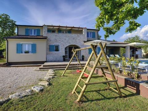 Luxurious Villa with Sauna and bubble bath in minj Villa in Istria County
