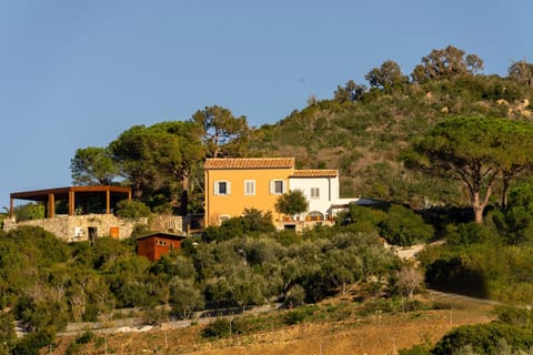 Property building, Natural landscape, Mountain view