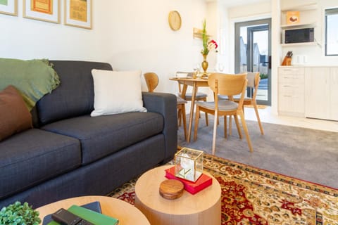 Harmony Hideout 2 bed 2 bath Apartment in Christchurch