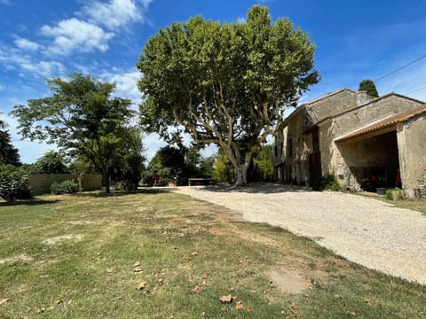 Mas provençal Alpilles Camargue House in Tarascon