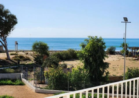 Nearby landmark, Spring, Day, Natural landscape, Beach, Sea view