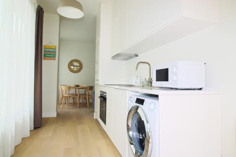 Kitchen or kitchenette, minibar, pet friendly, stove, toaster, washing machine