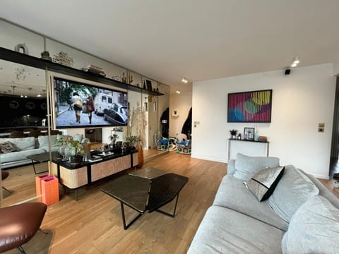 Appartement Luxueux 3 pièces climatisé avec Terrasse, 5 couchages - 17ème Arrondissement de Paris Wohnung in Clichy
