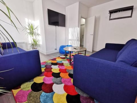 The Bob Marley 'One Love' Apartment, Relaxed Vibes Condo in Liverpool
