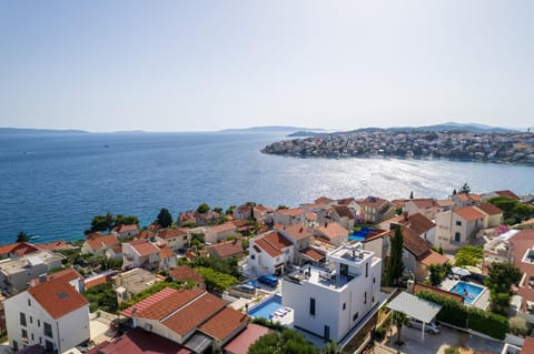 Property building, Day, Bird's eye view, City view