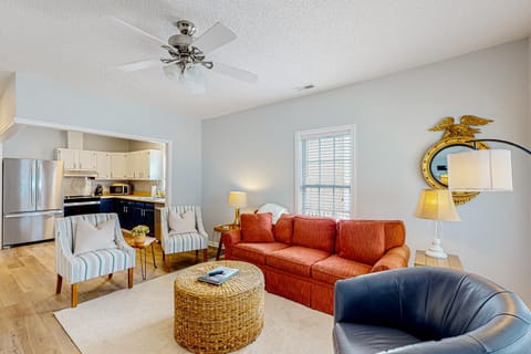 Broad Street Bungalow House in Beaufort