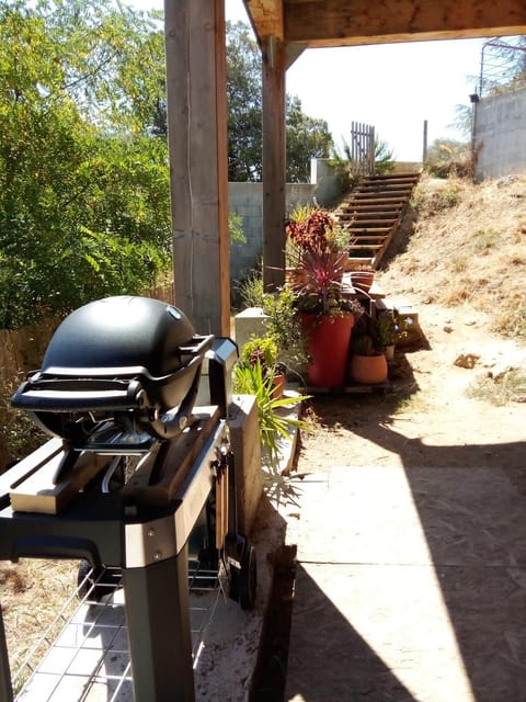 BBQ facilities, BBQ facilities, Garden