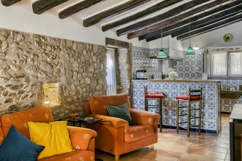 Can Cortada House in Alt Empordà