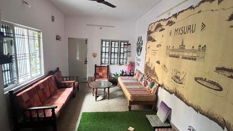 Tusker Tribe Hostel in Mysuru