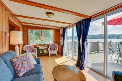 Cozy Cohocton Cottage with Private Beach and Deck! House in Finger Lakes