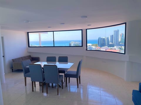 Apartamento con hermosa vista Condo in Manta