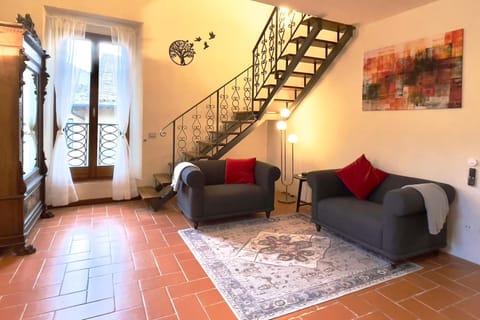 Central, Stylish with Terrace 6 Pax Eigentumswohnung in Volterra (capolinea)